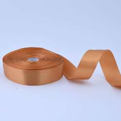 Лента атласная 25мм коричневая светлая А1-08-161 на метраж (бобина 50яр/119г)