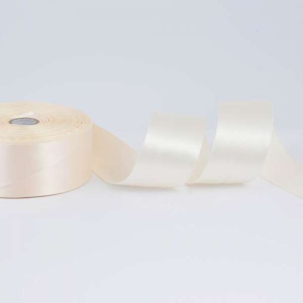 Лента атласная 40мм молочная А1-12-008 на метраж (бобина 50яр/174г)