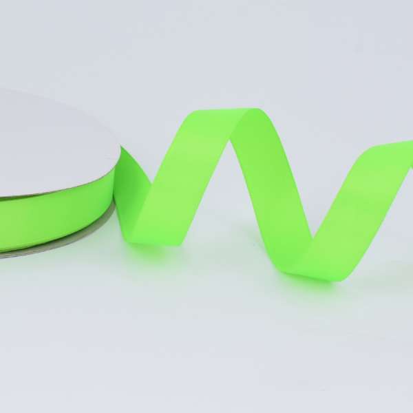 Лента атласная 20мм салатовая неон А2-06-118 на метраж (бобина100яр/283,3гр)