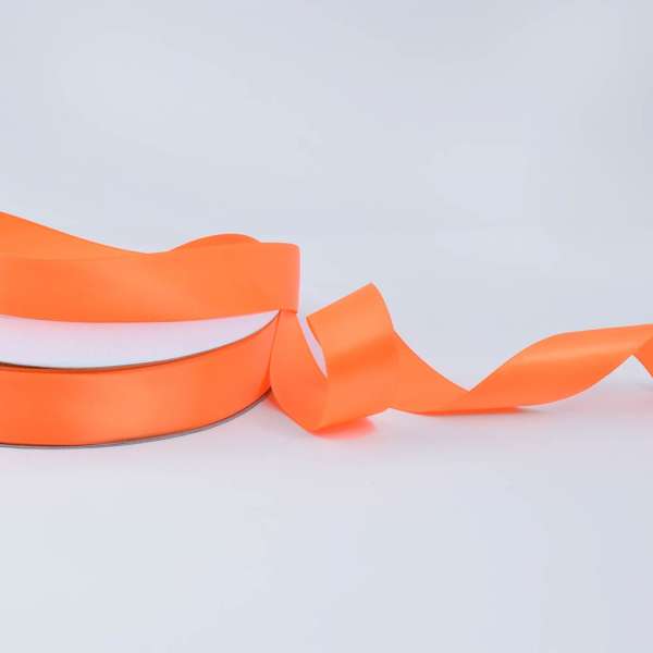 Лента атласная 25мм оранжевая яркая А2-08-070 на метраж (бобина 100яр/356,5г)